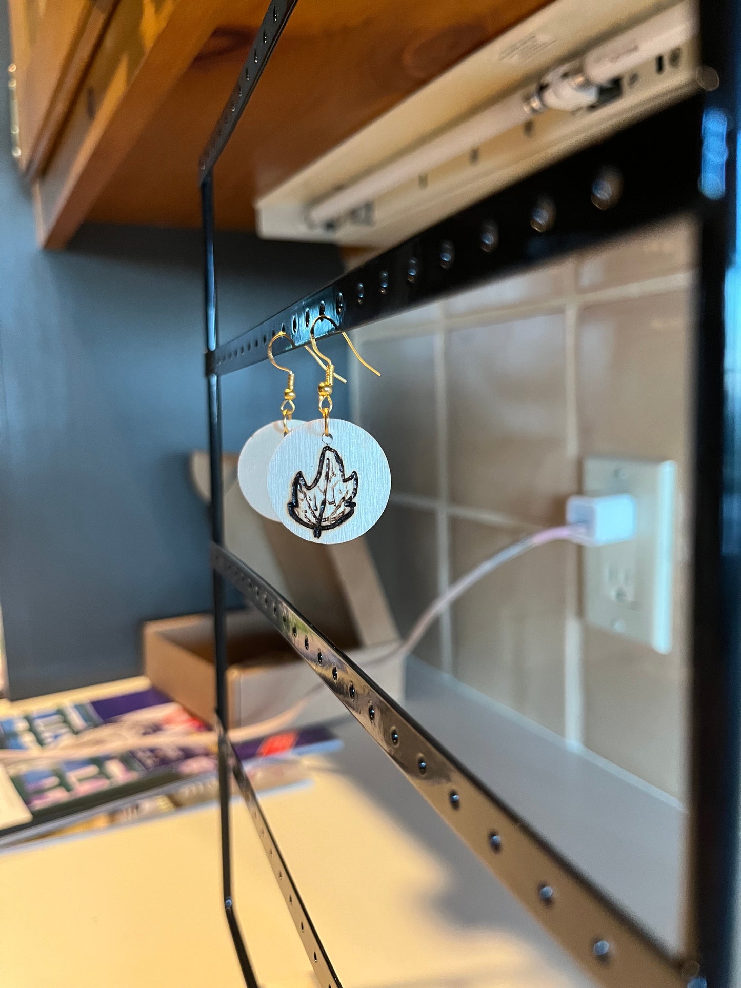 Simple Leaf Small Earring